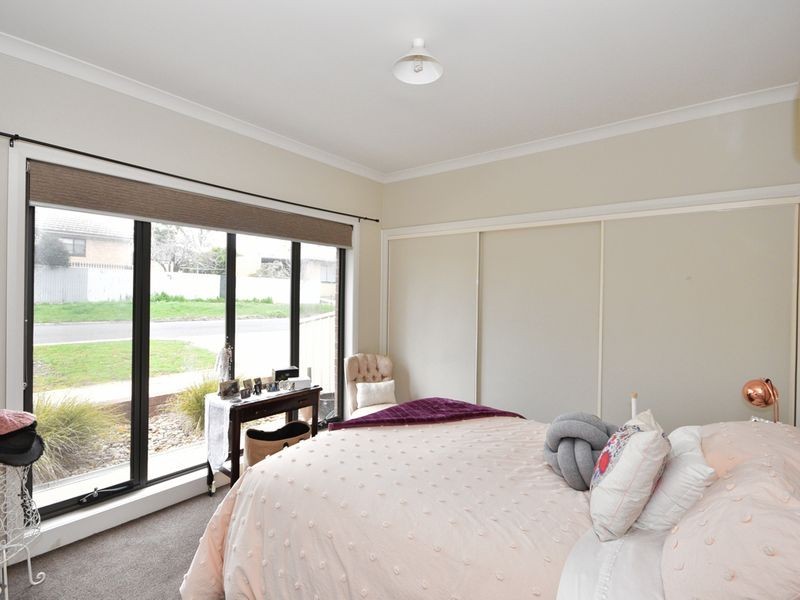 22 Lansell Street, Kangaroo Flat VIC 3555