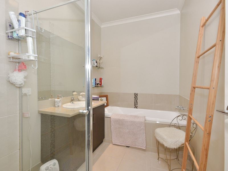 22 Lansell Street, Kangaroo Flat VIC 3555