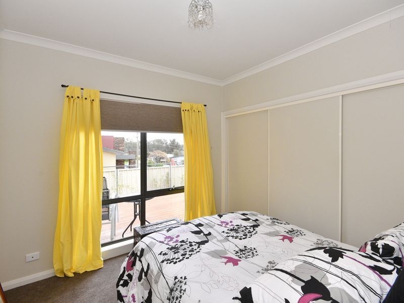 22 Lansell Street, Kangaroo Flat VIC 3555