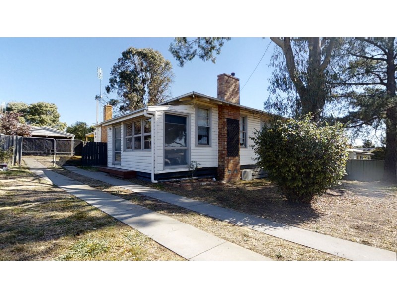 2 Douglas Street, Kangaroo Flat VIC 3555