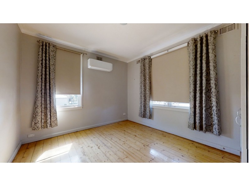 2 Douglas Street, Kangaroo Flat VIC 3555