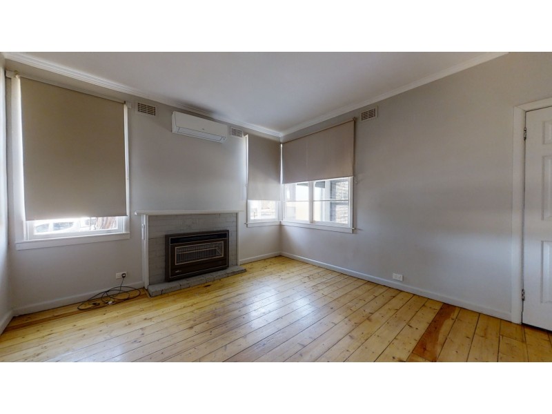 2 Douglas Street, Kangaroo Flat VIC 3555