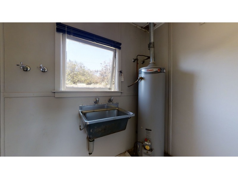 2 Douglas Street, Kangaroo Flat VIC 3555