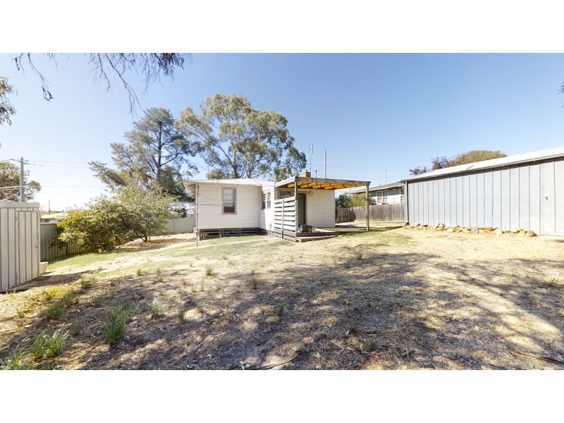 2 Douglas Street, Kangaroo Flat VIC 3555