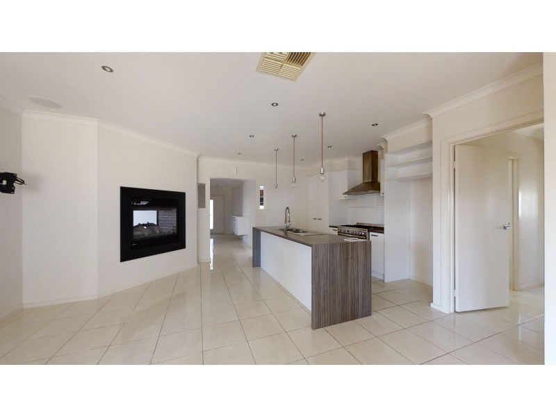 10 Rosea Court, Ascot VIC 3364