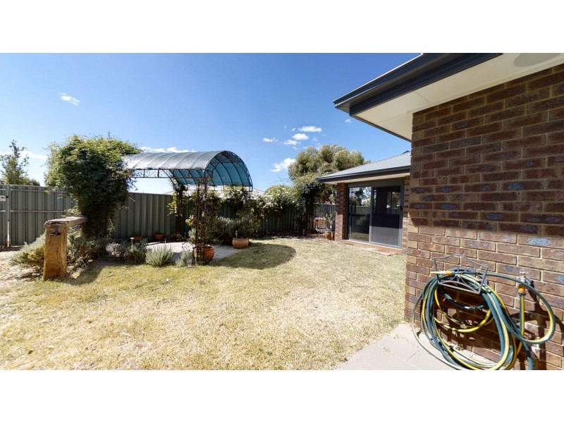 10 Rosea Court, Ascot VIC 3364