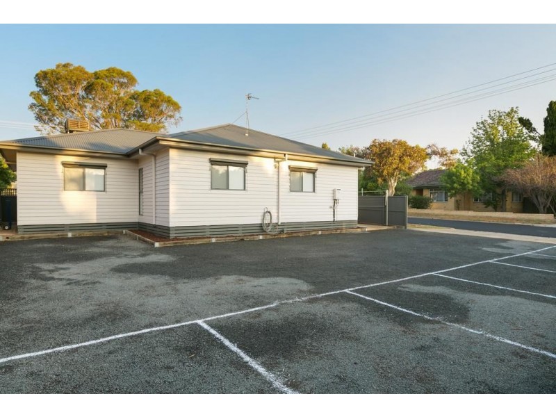 Room 7  45 Retreat Road, Flora Hill, Flora Hill VIC 3550