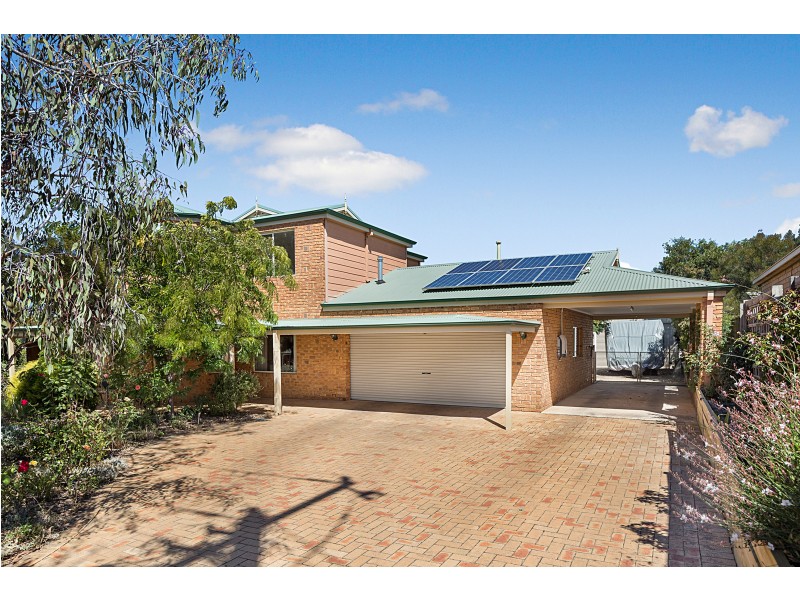 88 Brown Street, Castlemaine VIC 3450