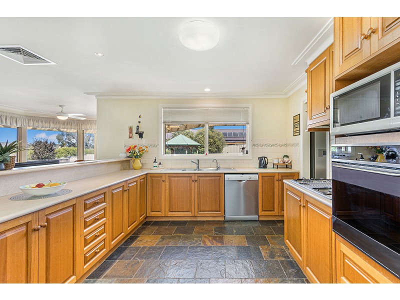 88 Brown Street, Castlemaine VIC 3450