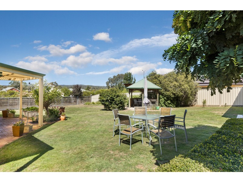 88 Brown Street, Castlemaine VIC 3450
