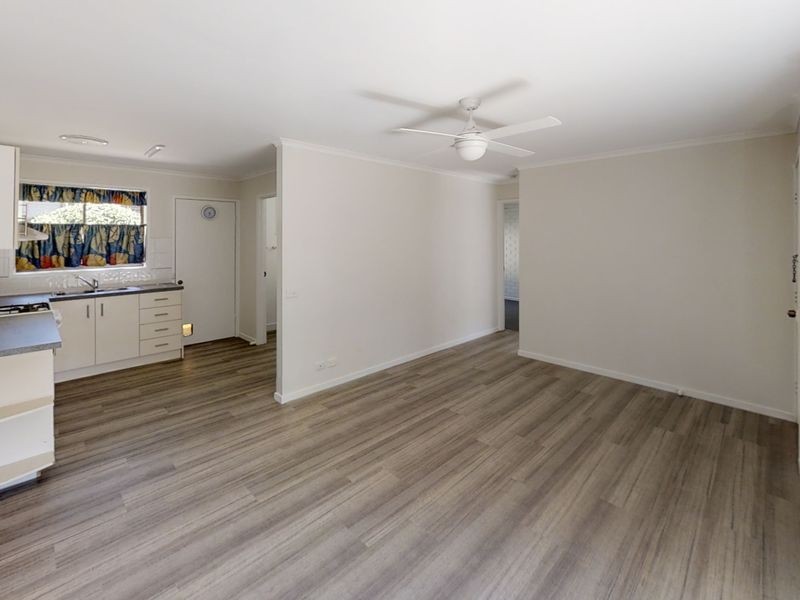 2/6 Cockerell Court, Kennington VIC 3550