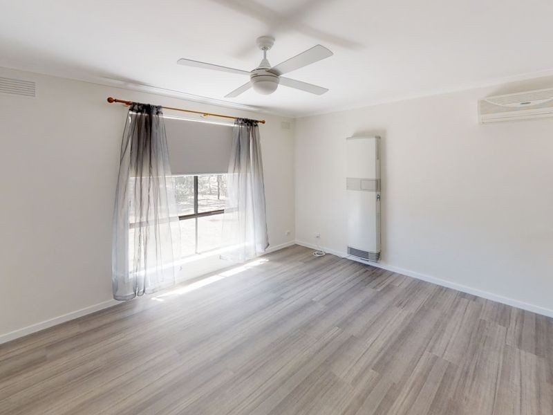 2/6 Cockerell Court, Kennington VIC 3550