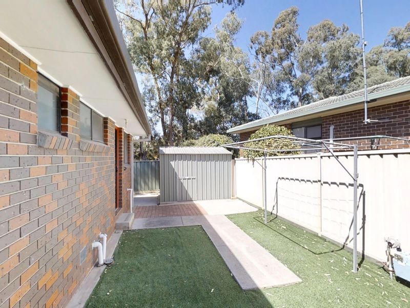 2/6 Cockerell Court, Kennington VIC 3550