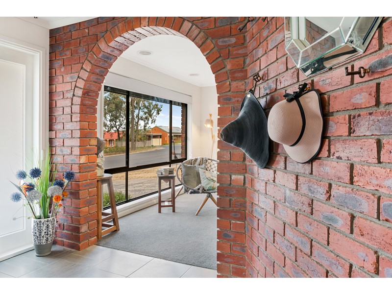 4 Timbarra Drive, Golden Square VIC 3555