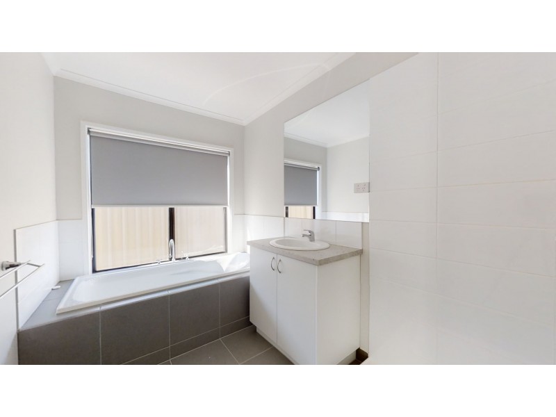 2C Symonds Street, Golden Square VIC 3555