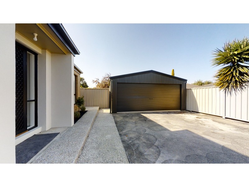 2C Symonds Street, Golden Square VIC 3555