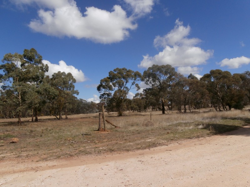 1 Wedderburn Junction East Road, Fiery Flat VIC 3518