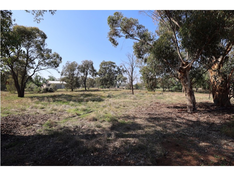 1 Days Road, Mysia VIC 3518