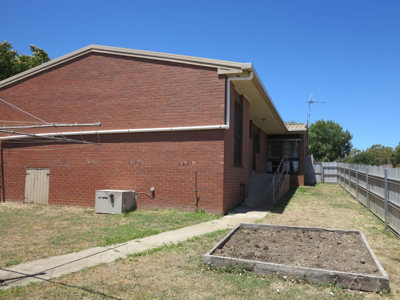 30 Church Street, Kangaroo Flat VIC 3555