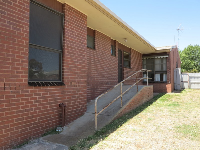 30 Church Street, Kangaroo Flat VIC 3555