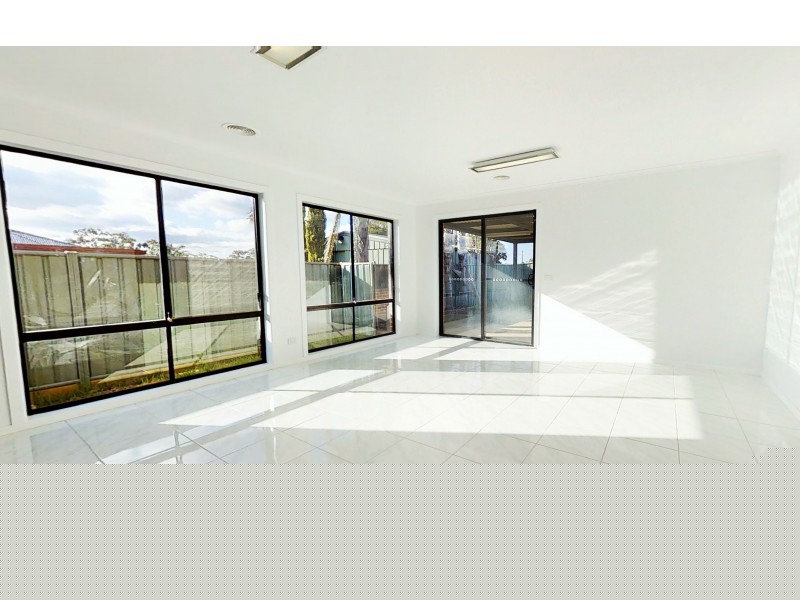 15 St George Park Drive, Kangaroo Flat VIC 3555