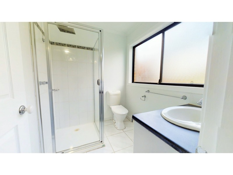 15 St George Park Drive, Kangaroo Flat VIC 3555