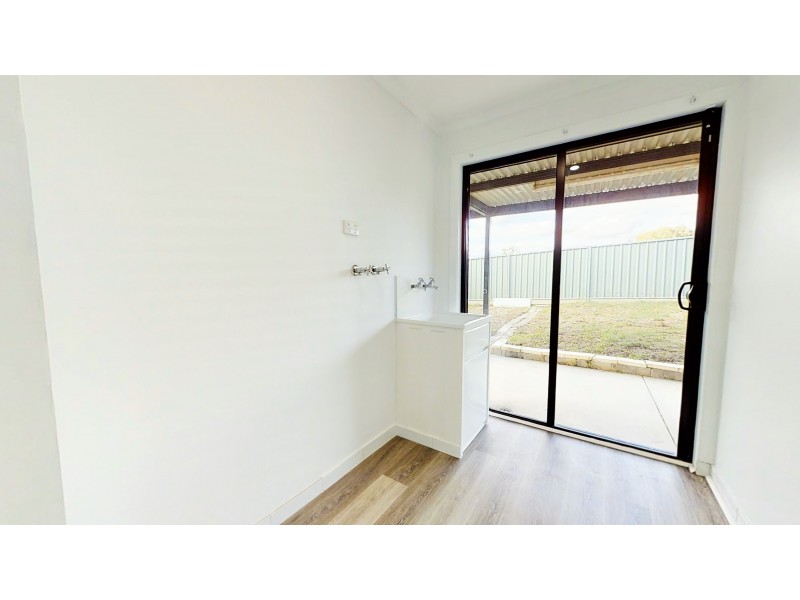 15 St George Park Drive, Kangaroo Flat VIC 3555