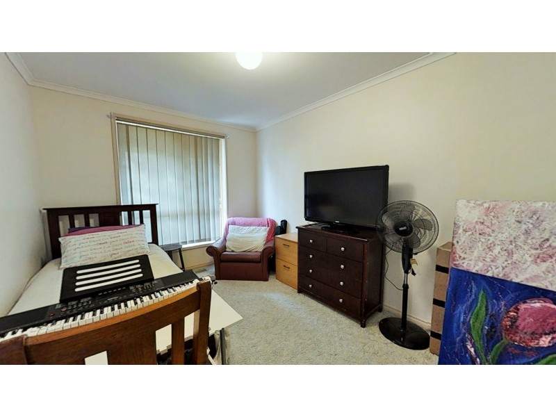 1/24 Retreat Road, Flora Hill VIC 3550