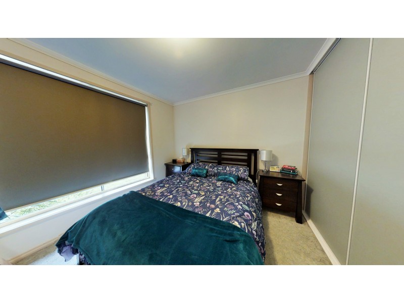 1/24 Retreat Road, Flora Hill VIC 3550