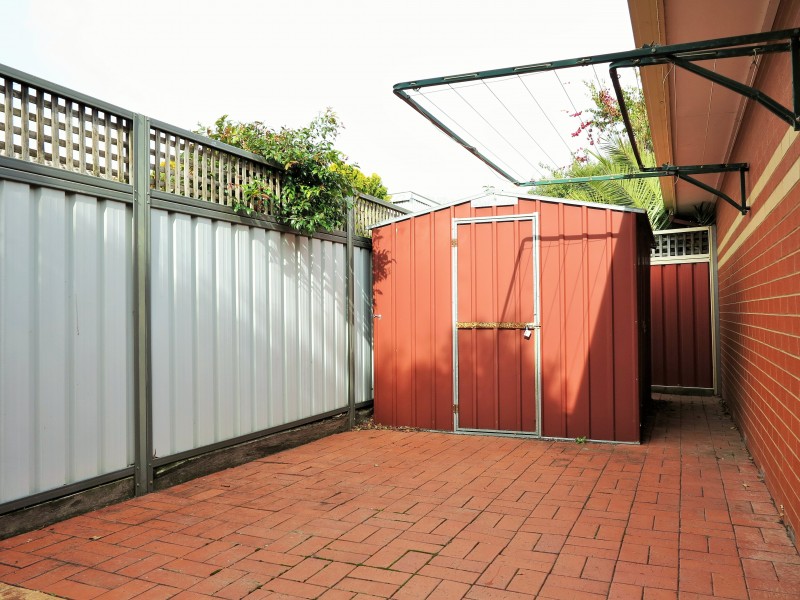 1/24 Retreat Road, Flora Hill VIC 3550