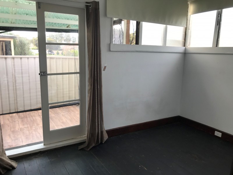 5 Station Street, Kangaroo Flat VIC 3555