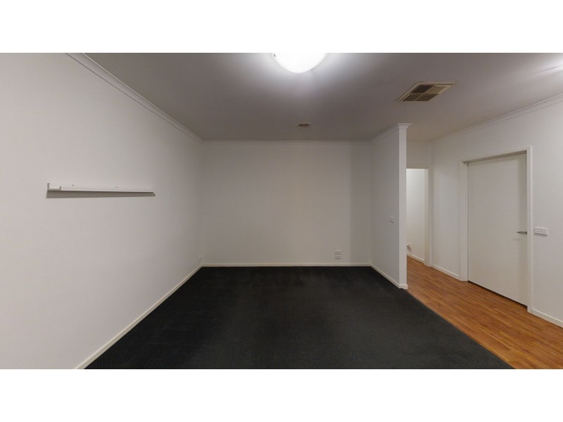 19 St George Park Drive, Kangaroo Flat VIC 3555