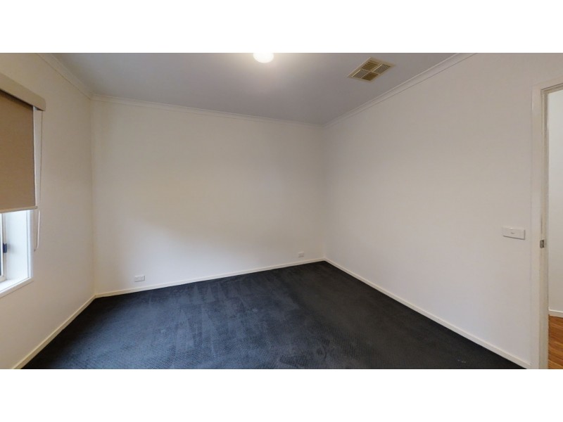 19 St George Park Drive, Kangaroo Flat VIC 3555