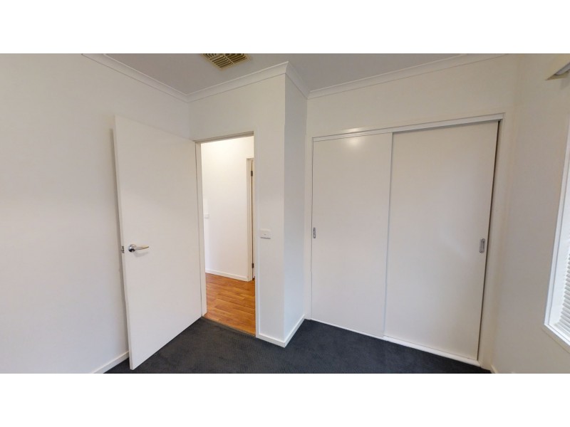 19 St George Park Drive, Kangaroo Flat VIC 3555