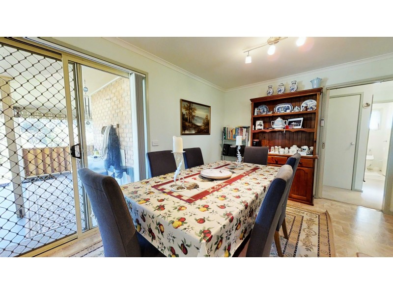 10 Bath Lane, Kangaroo Flat VIC 3555