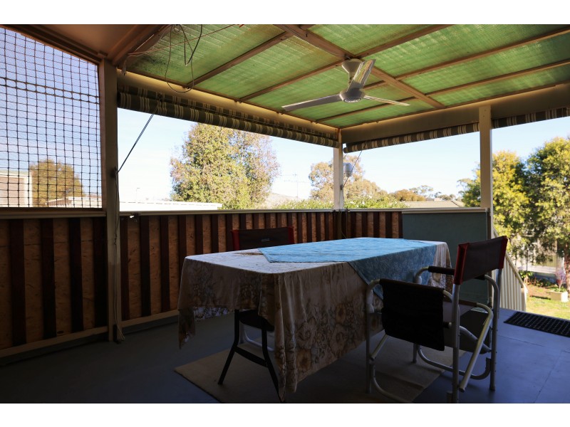 10 Bath Lane, Kangaroo Flat VIC 3555