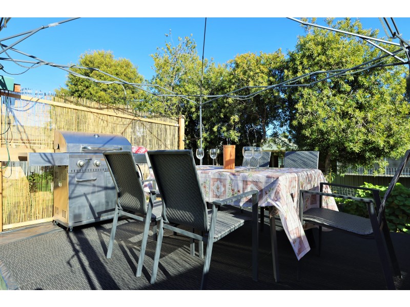 10 Bath Lane, Kangaroo Flat VIC 3555