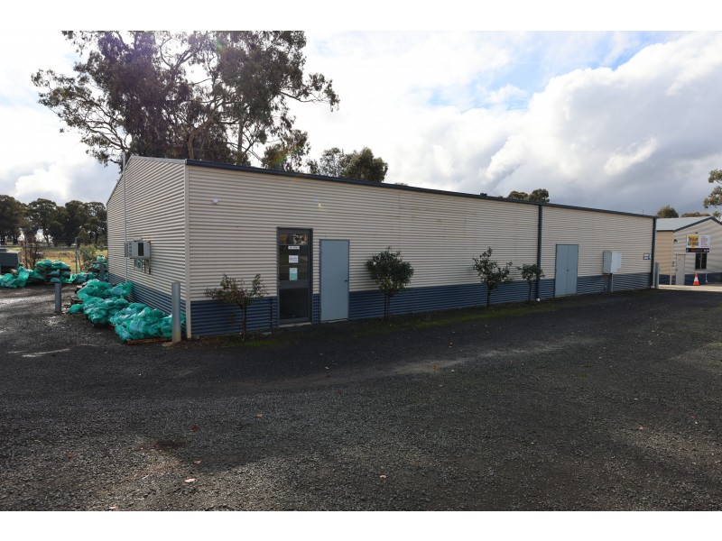 Shed 1/4 Fitt Court, East Bendigo VIC 3550