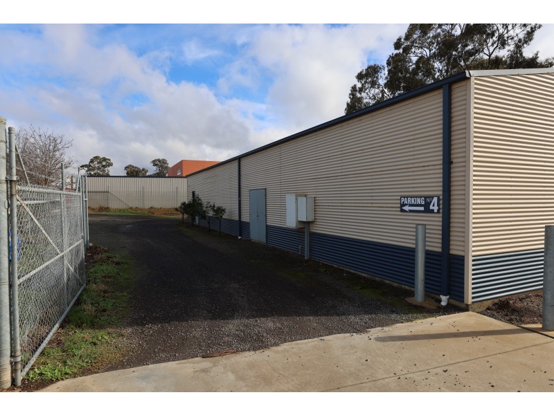 Shed 1/4 Fitt Court, East Bendigo VIC 3550