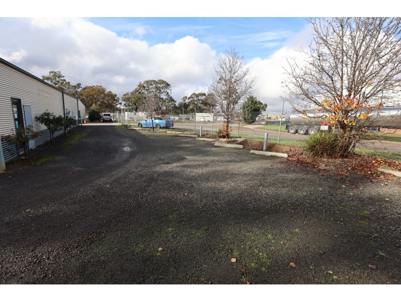 Shed 1/4 Fitt Court, East Bendigo VIC 3550