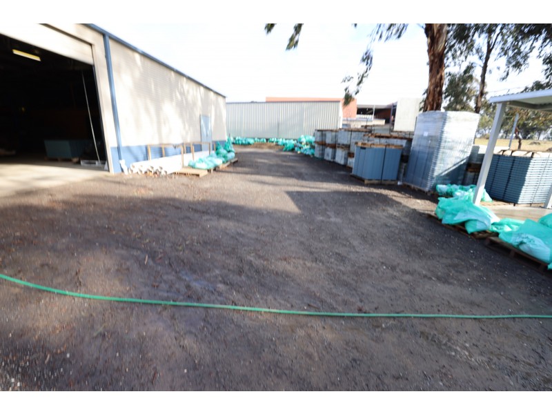 Shed 1/4 Fitt Court, East Bendigo VIC 3550