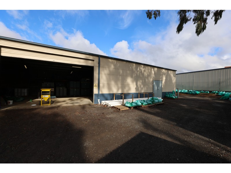 Shed 1/4 Fitt Court, East Bendigo VIC 3550