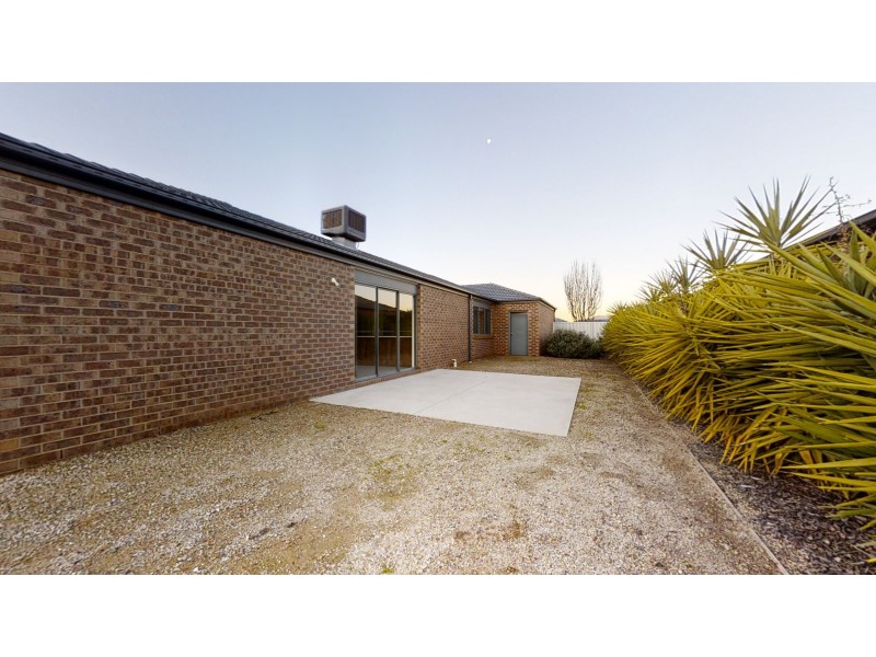 52 Garden Drive, Epsom VIC 3551
