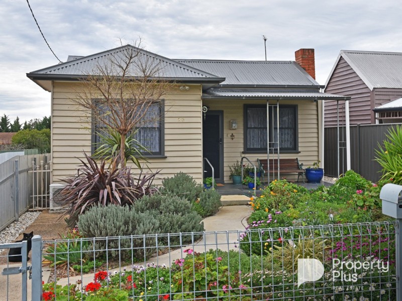 19 Higham Street, Maryborough VIC 3465