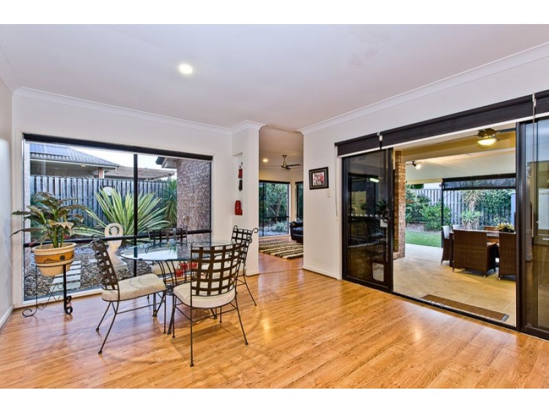 4 Outlook Place, Narangba QLD 4504