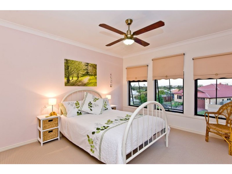 4 Outlook Place, Narangba QLD 4504