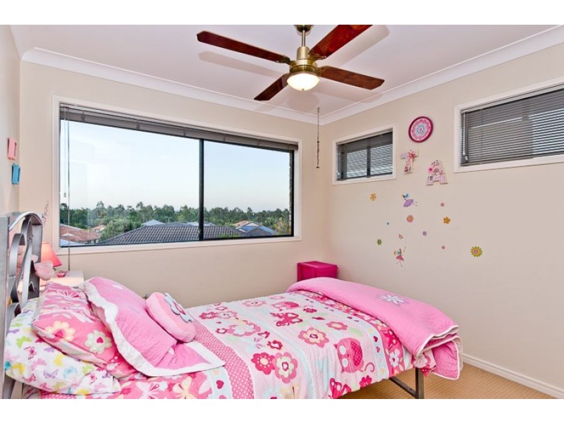 4 Outlook Place, Narangba QLD 4504