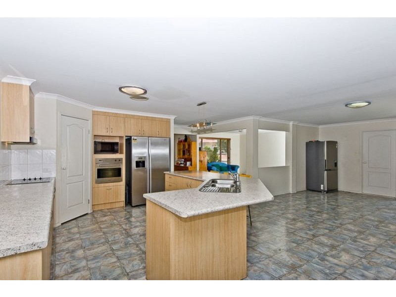 1 Tangerine Court, Narangba QLD 4504