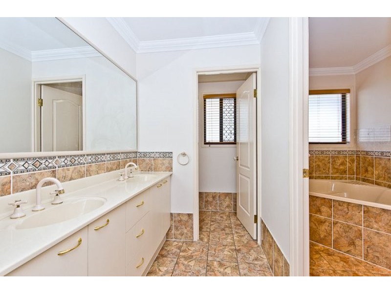 10 Placid Court, Narangba QLD 4504