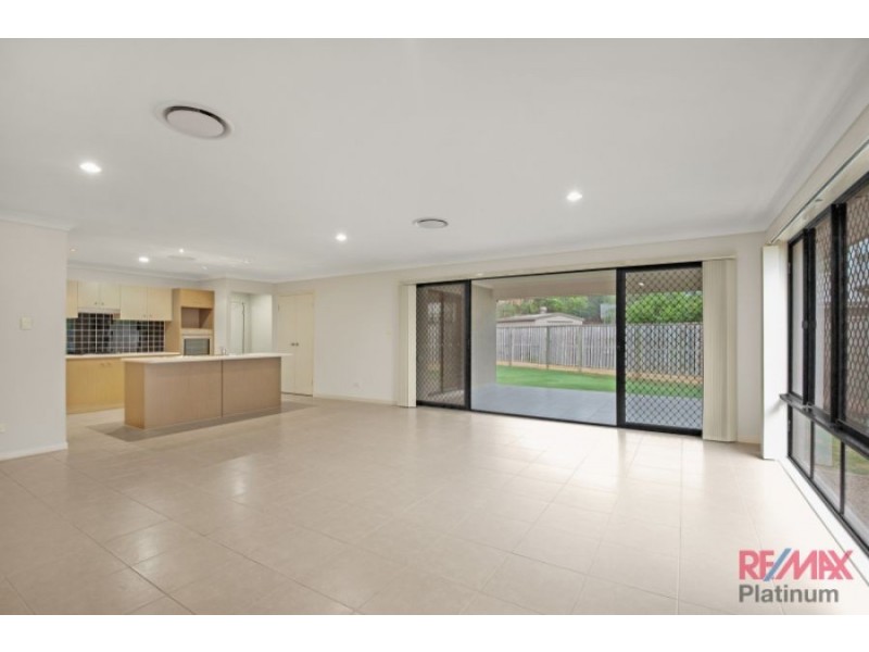 10 Rifle Range Road, Narangba QLD 4504